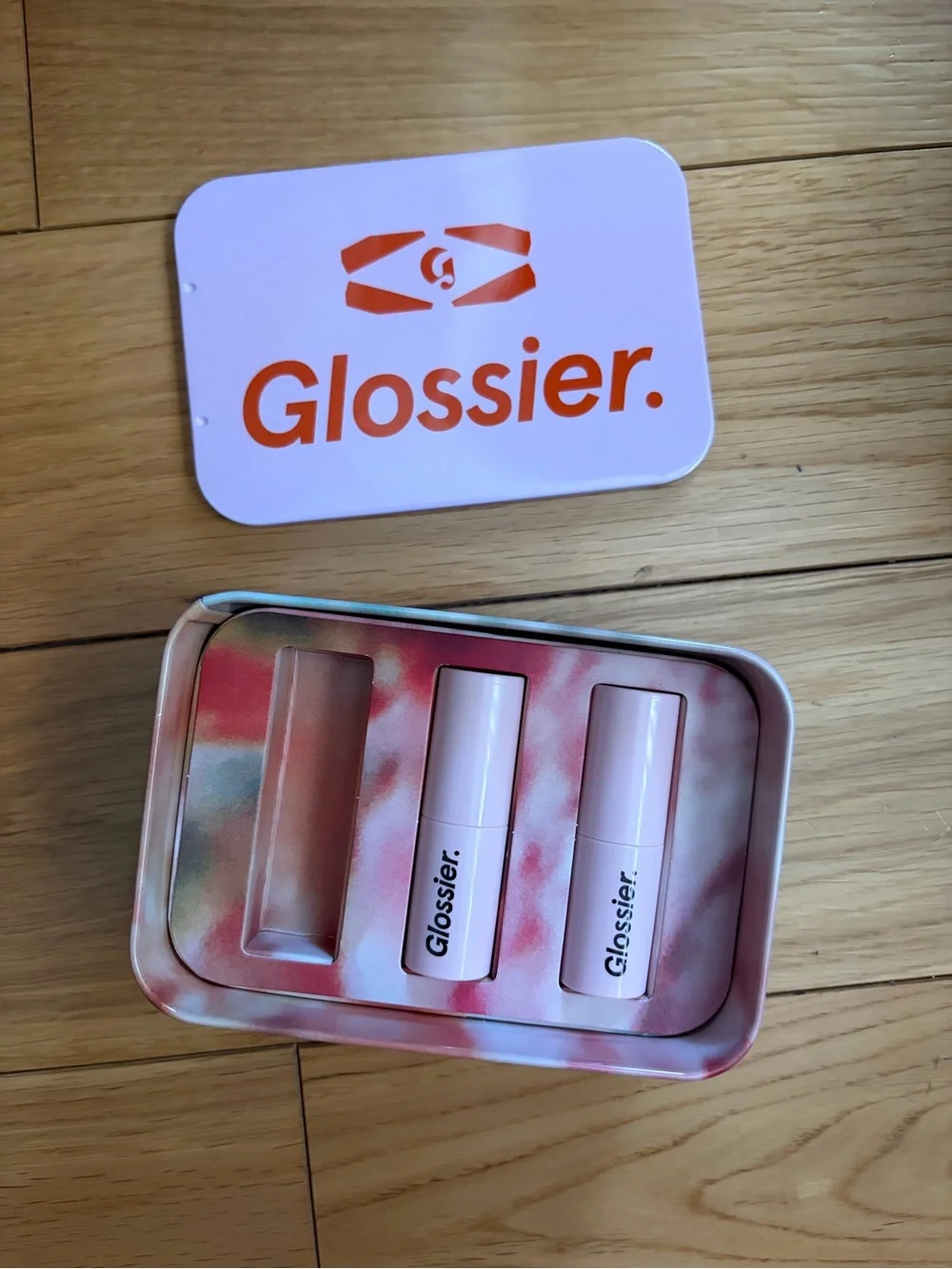 Glossier Mini Ultralip with tin